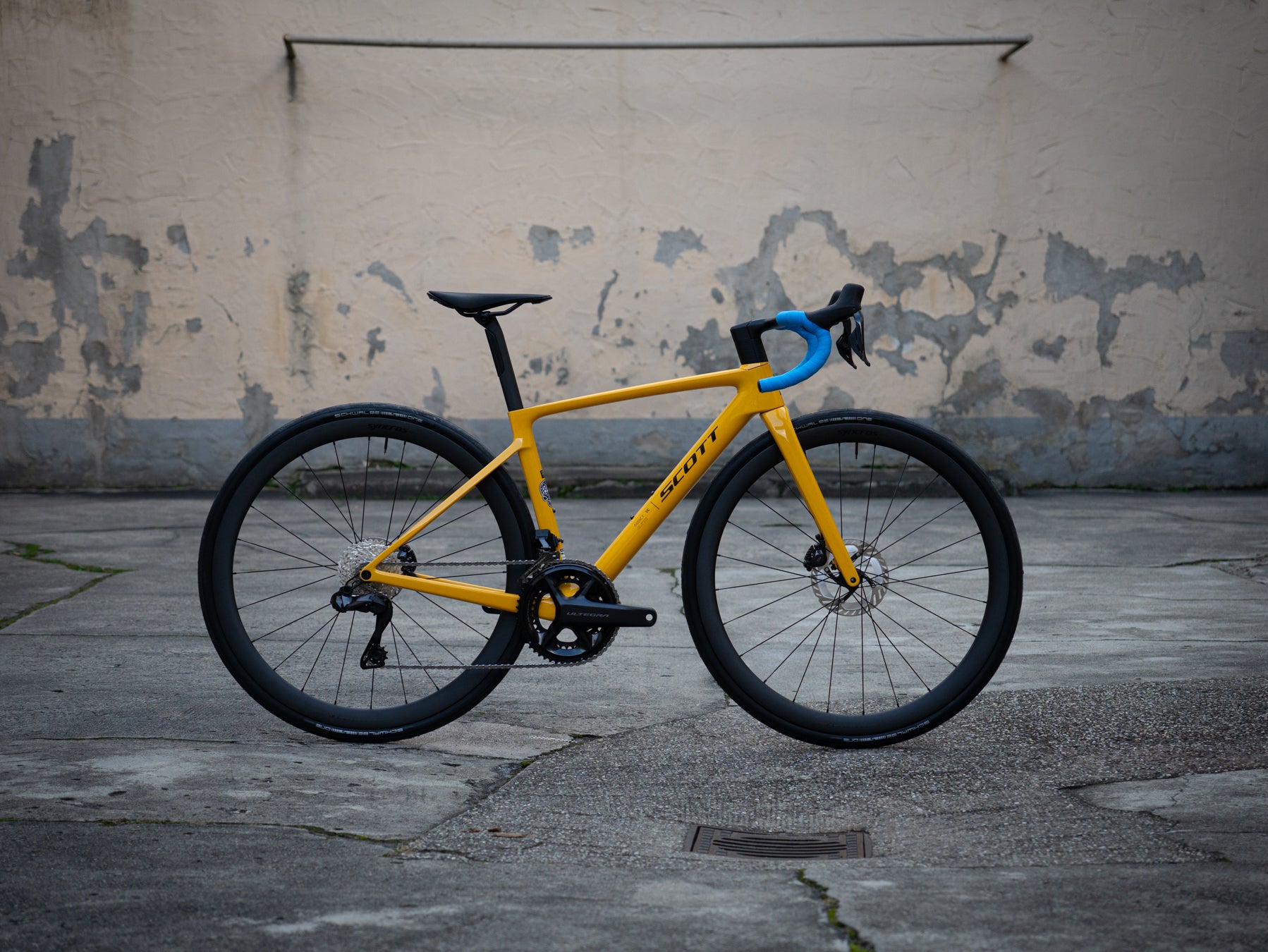 Scott Addict RC 10 (2025) Rennrad, Shimano Ultegra Di2 2x12 - Bahama Yellow