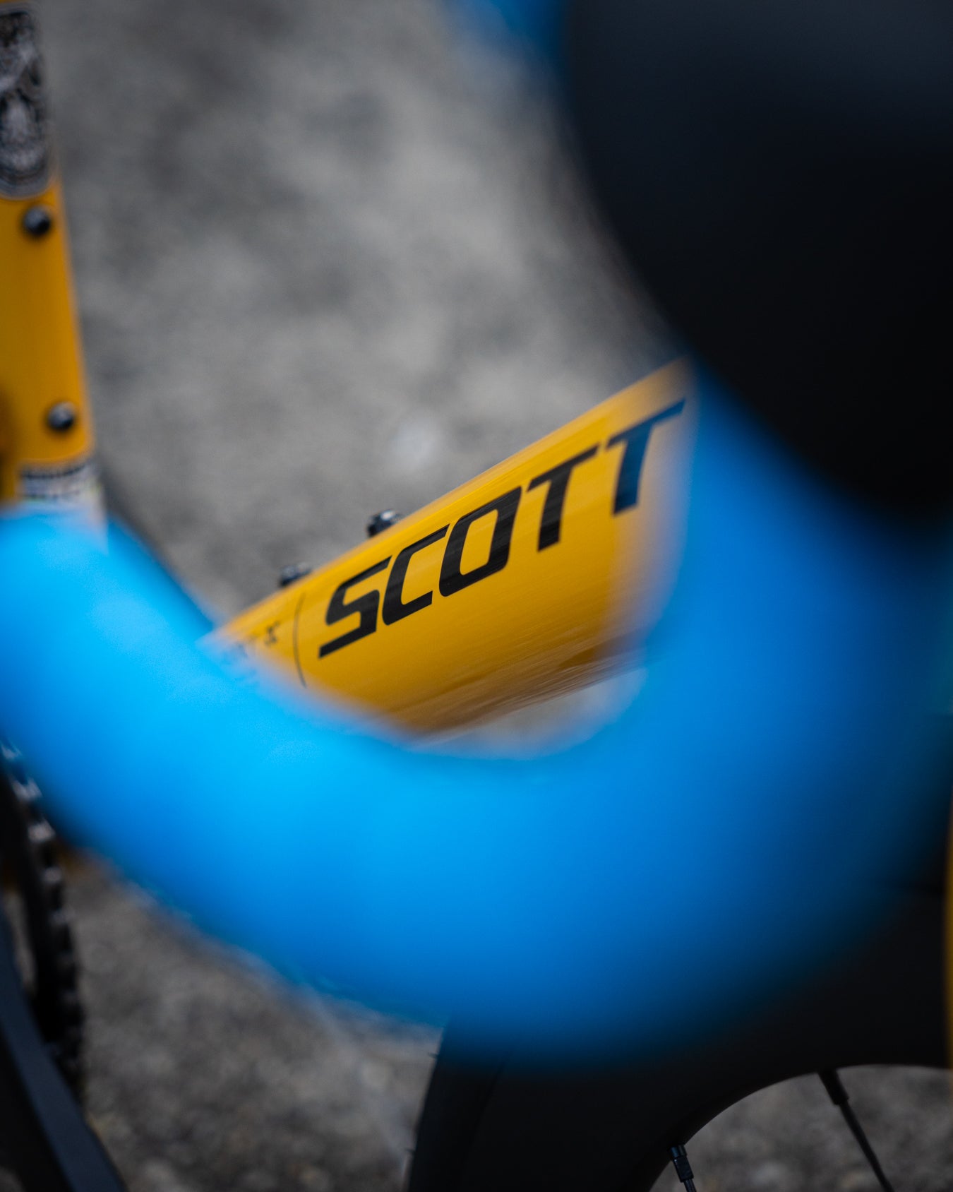 Scott Addict RC 10 (2025) Rennrad, Shimano Ultegra Di2 2x12 - Bahama Yellow