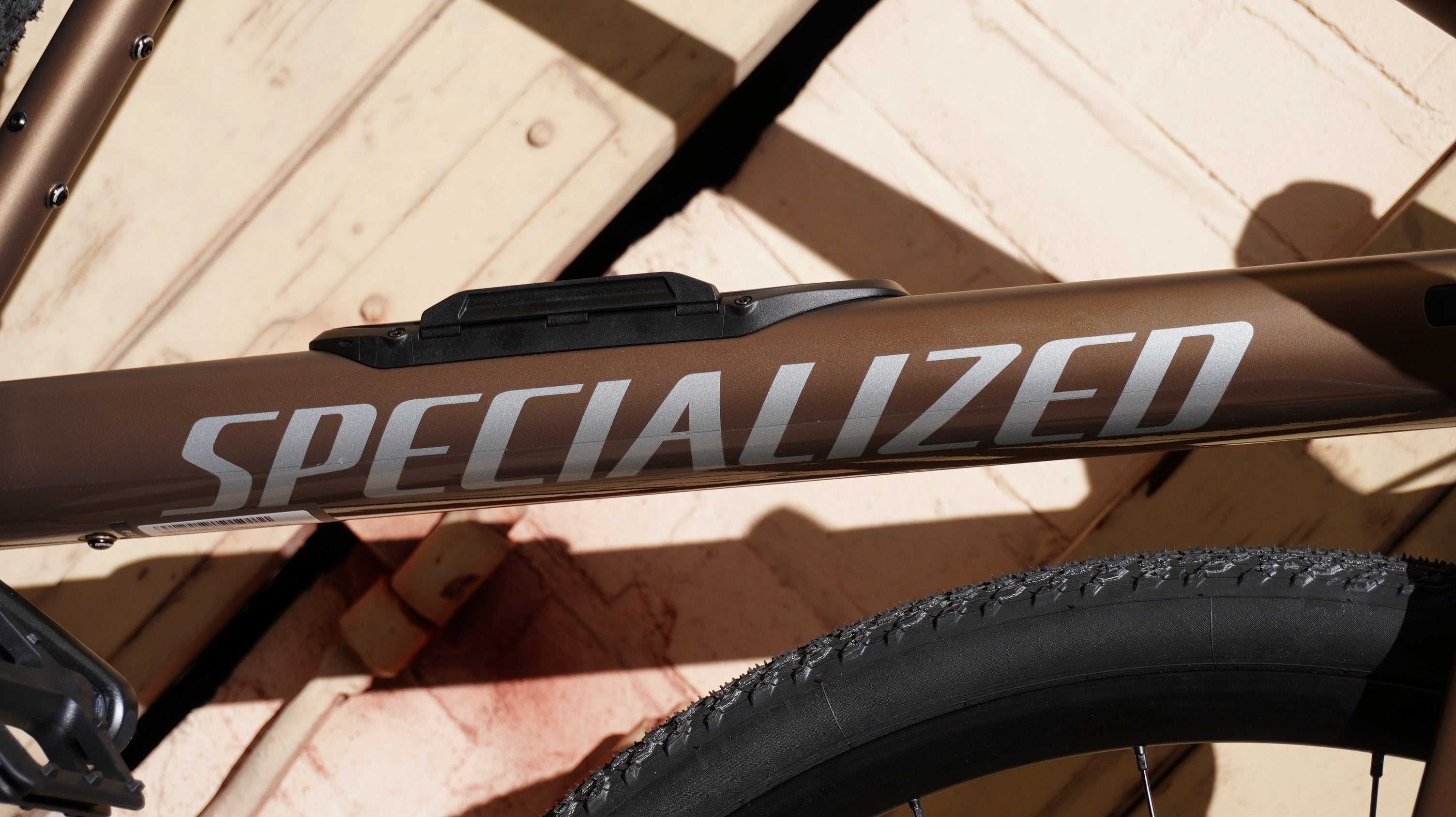 Specialized DIVERGE 4 Sport, Shimano Cues Future Shock - Satin Burnt Gold Metallic