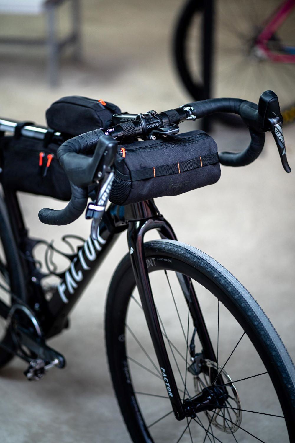 RIDE FARR Gravel/Road Lenkertasche 1,95L - Schwarz